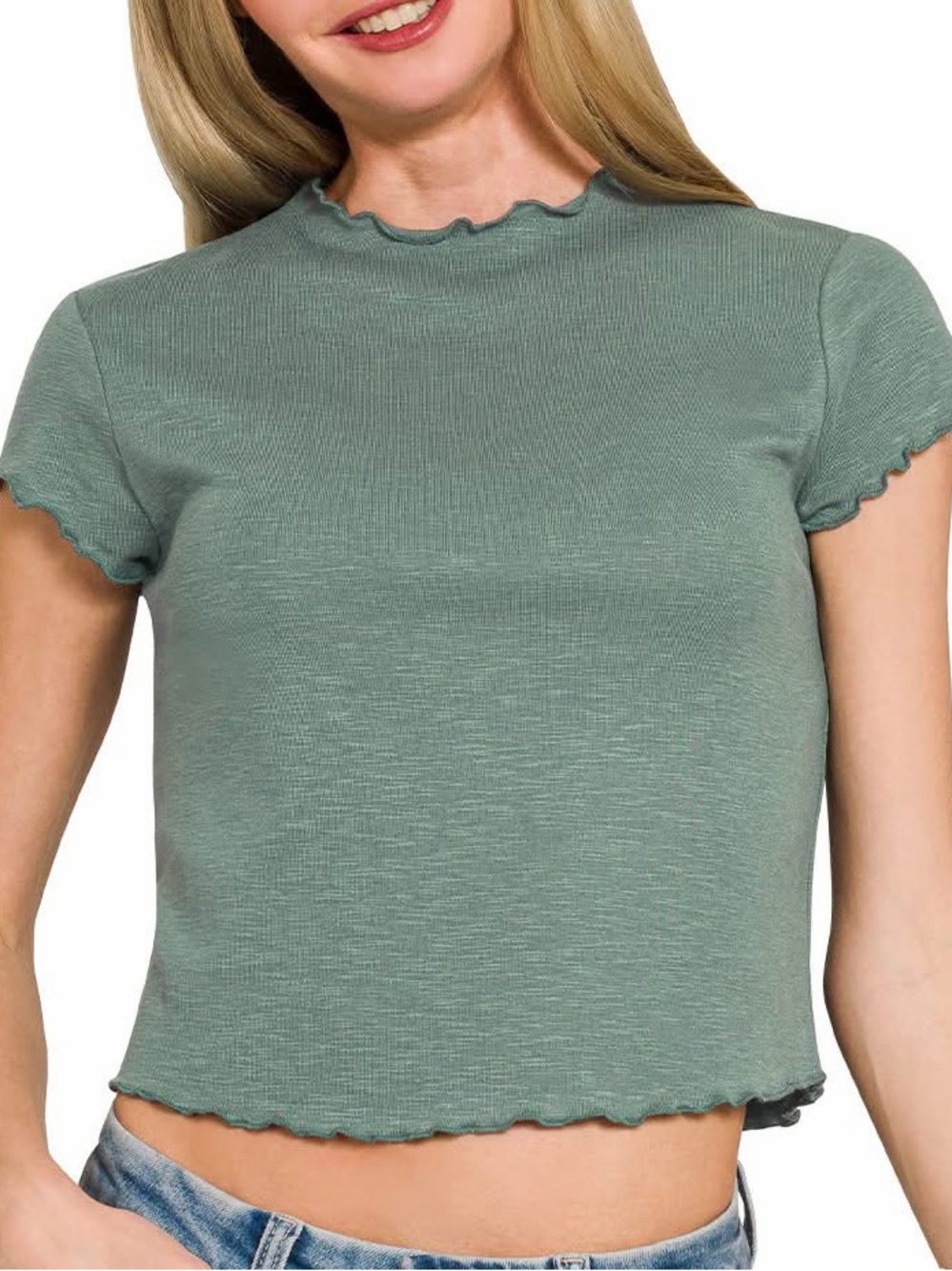 NEW Zenana Lettuce Trim Crop Tee✨
